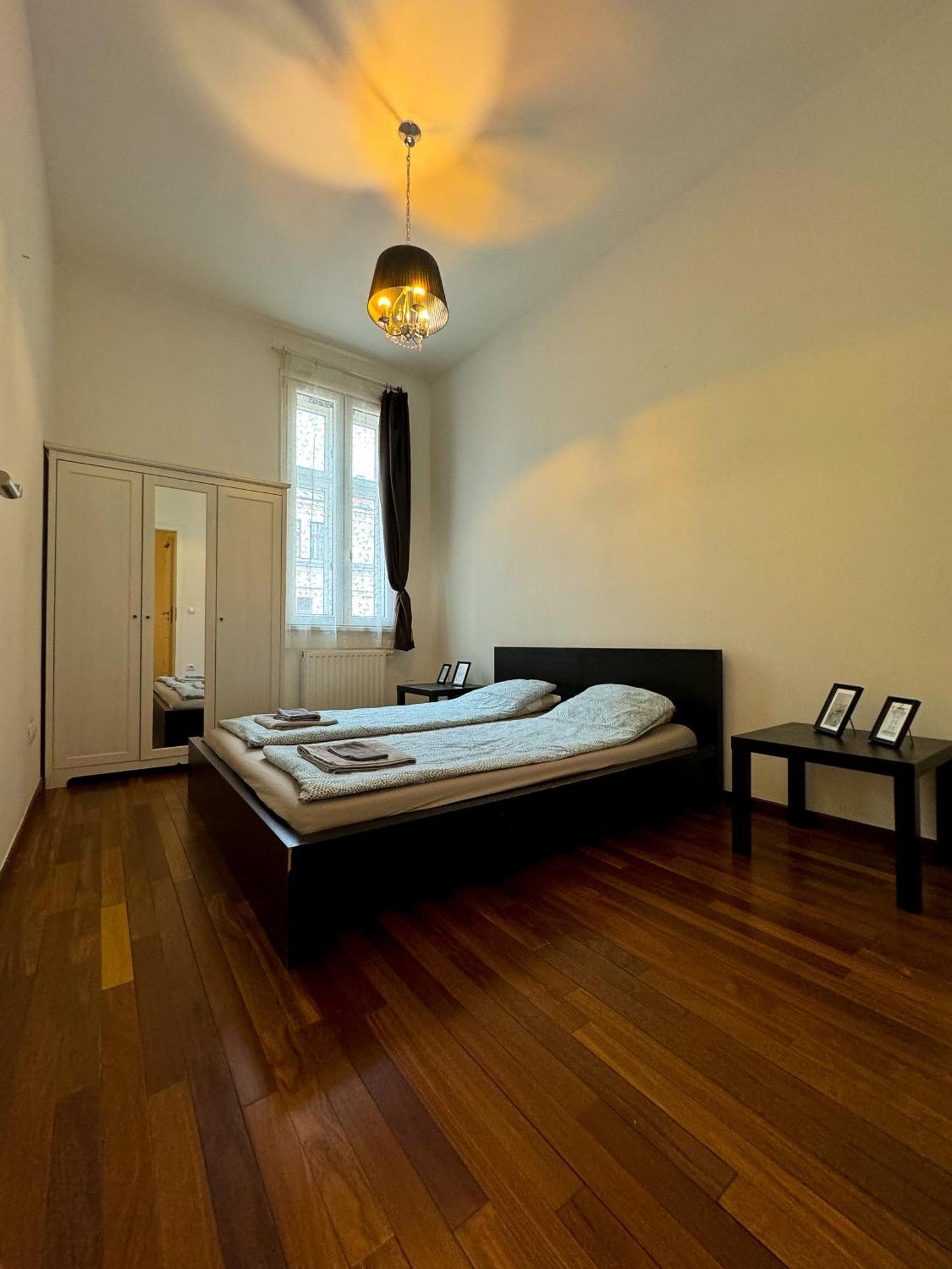 Downtown Family Apartments Budapeşte Oda fotoğraf