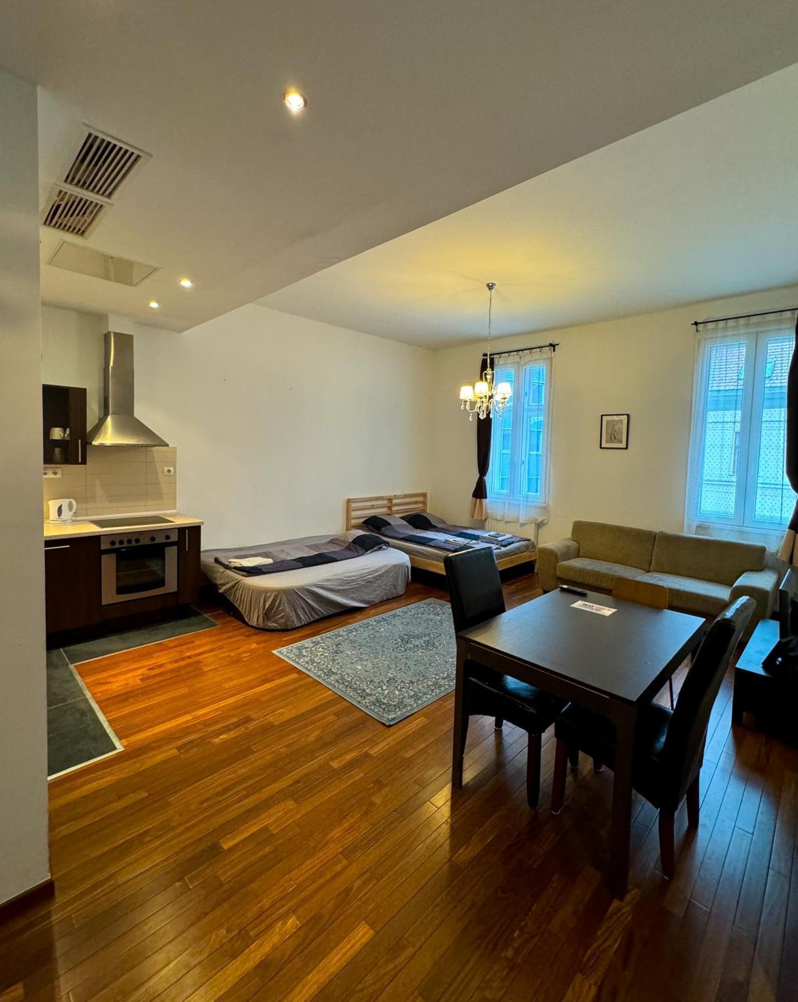 Downtown Family Apartments Budapeşte Oda fotoğraf