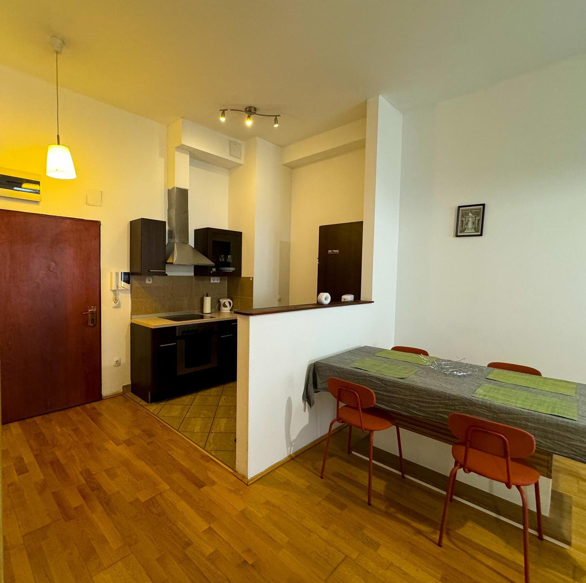 Downtown Family Apartments Budapeşte Oda fotoğraf
